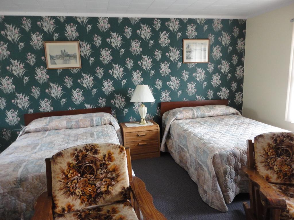 Hipwell'S Motel Fonthill 객실 사진
