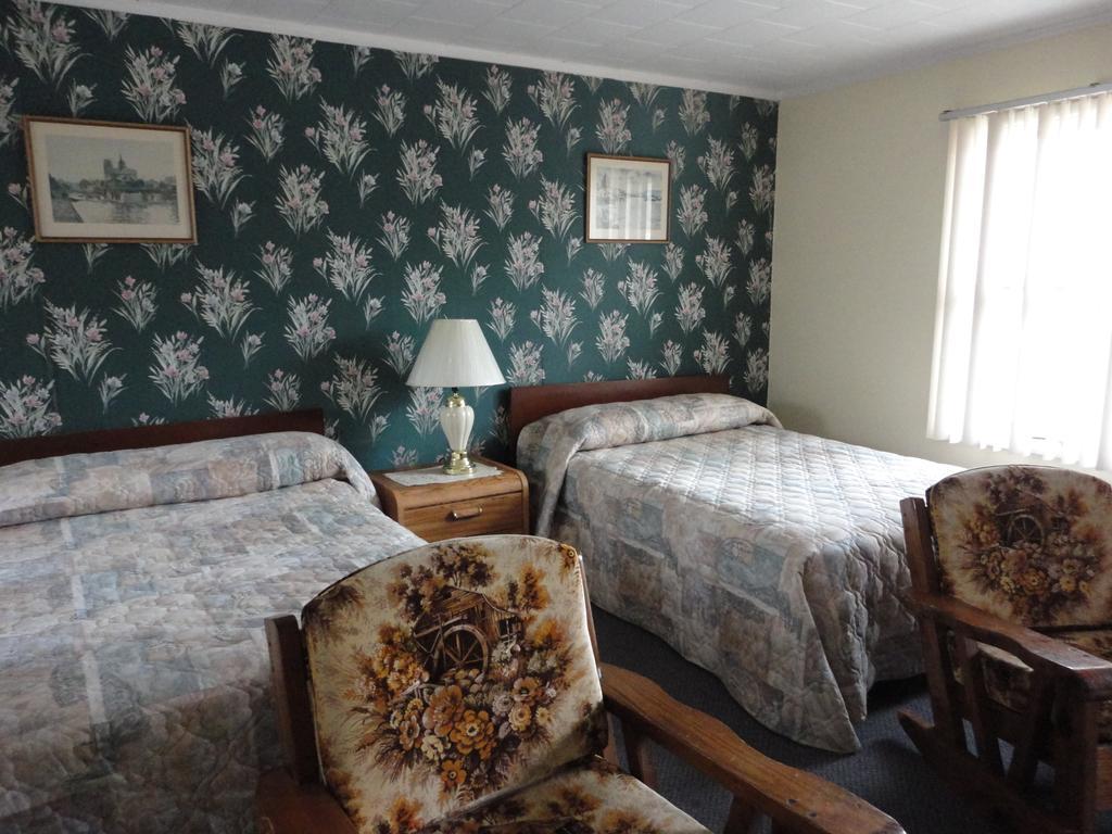 Hipwell'S Motel Fonthill 객실 사진