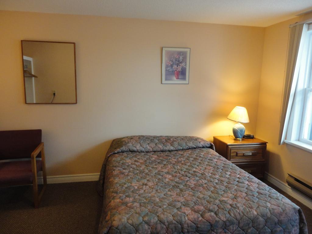 Hipwell'S Motel Fonthill 외부 사진
